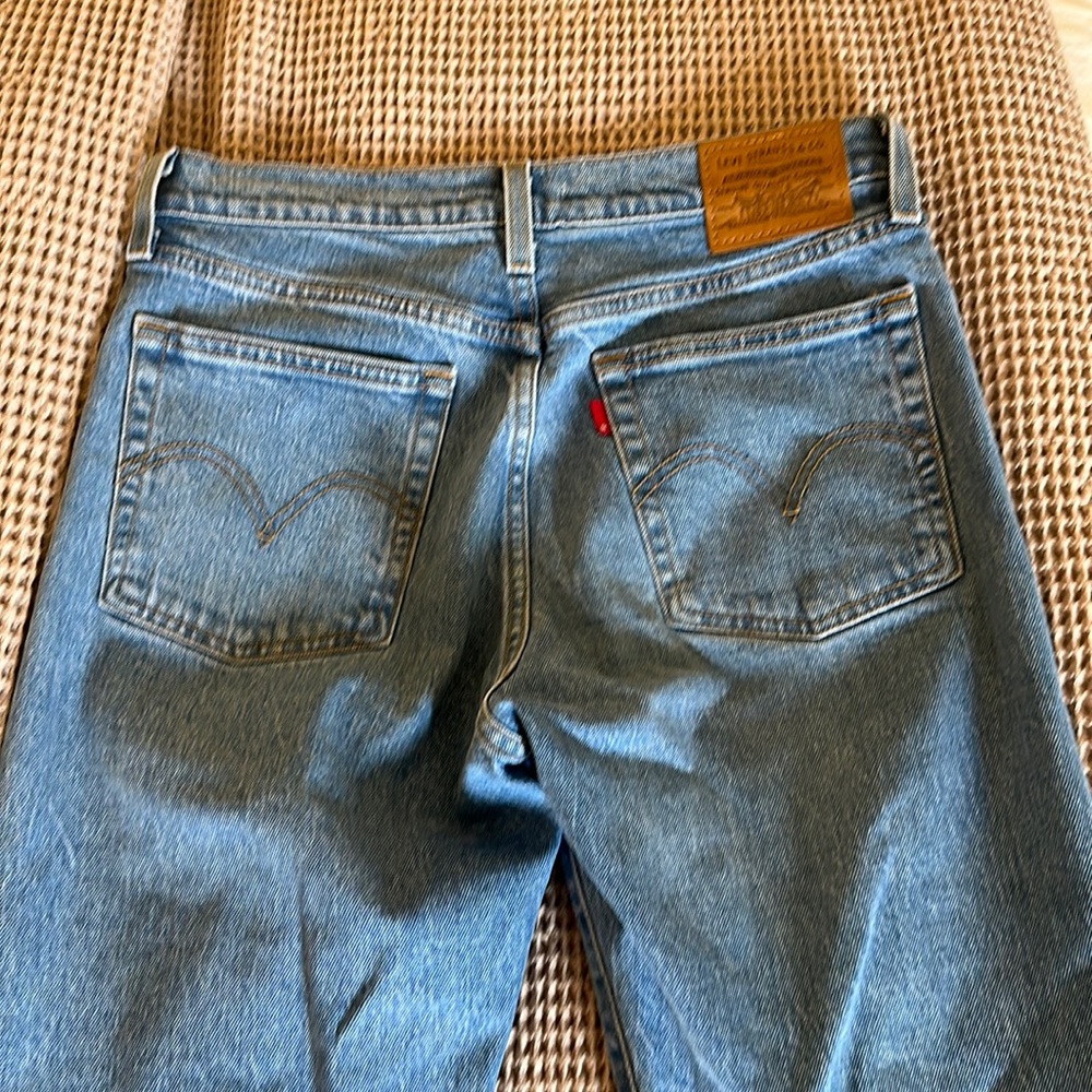 Wedgie straight Levi’s!